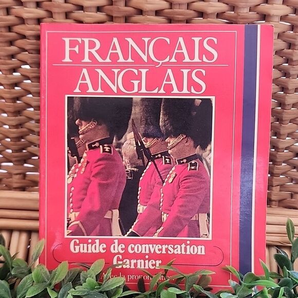 Français Anglais Guide de Conversation Book Vintage 1987 Mini Travel Guide Book - Picture 2 of 9